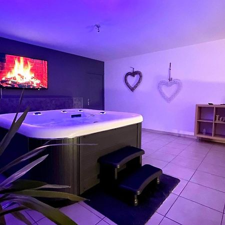 Spa Du Petit Manoir Hebuterne Eksteriør bilde