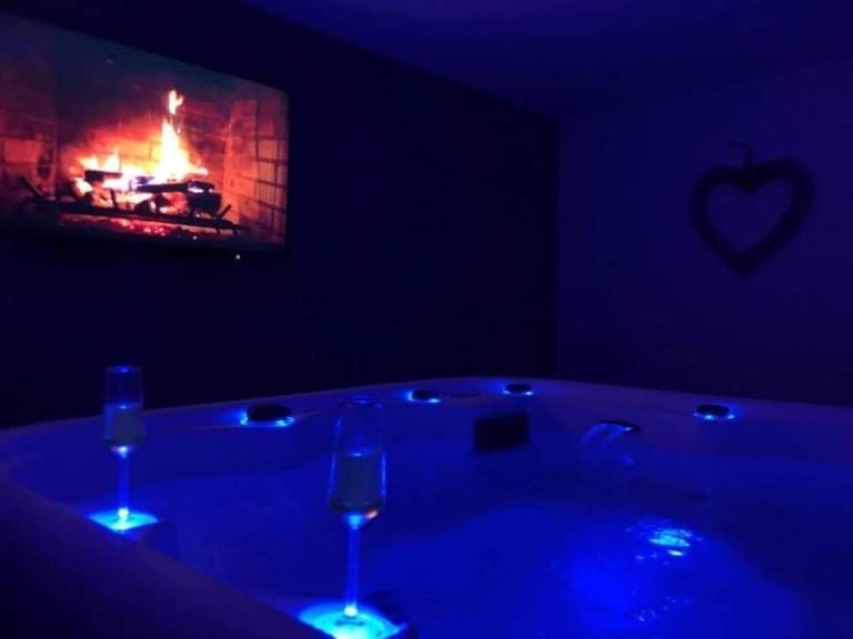 Spa Du Petit Manoir Hebuterne Eksteriør bilde